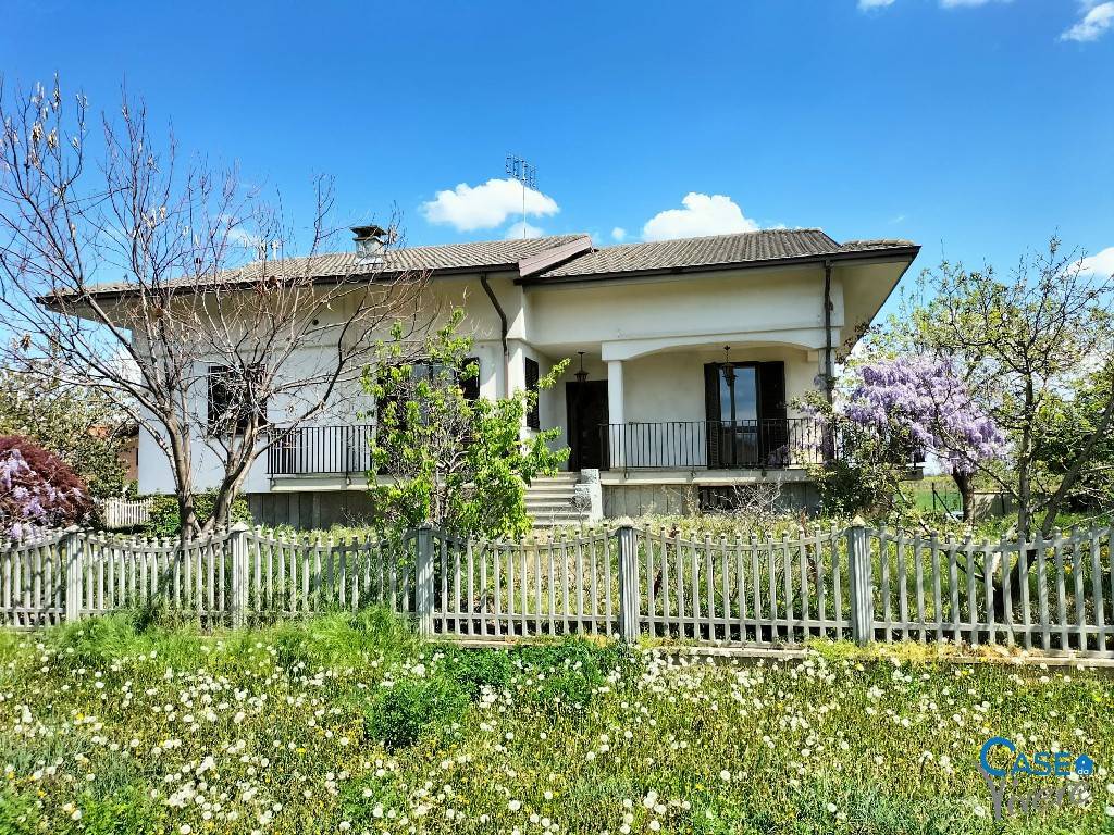 Villa a Cuneo in Via Villafalletto, 144 - Foto 3