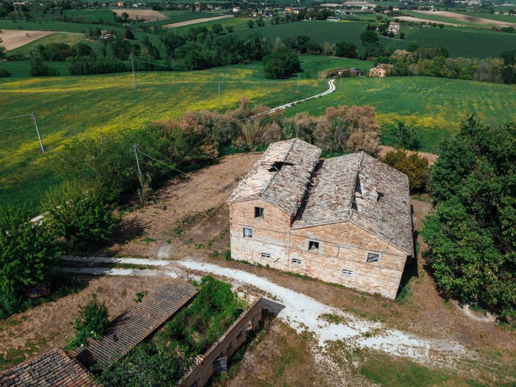 Rustico / casale a Treia in Contrada Bibiano - Foto 3