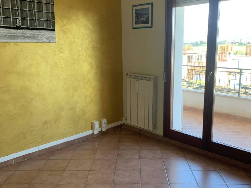 Appartamento a Pomezia in Via dei Castelli Romani - Foto 2