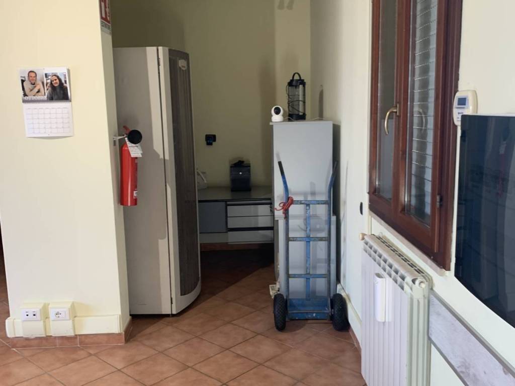 Appartamento a Pomezia in Via dei Castelli Romani - Foto 4