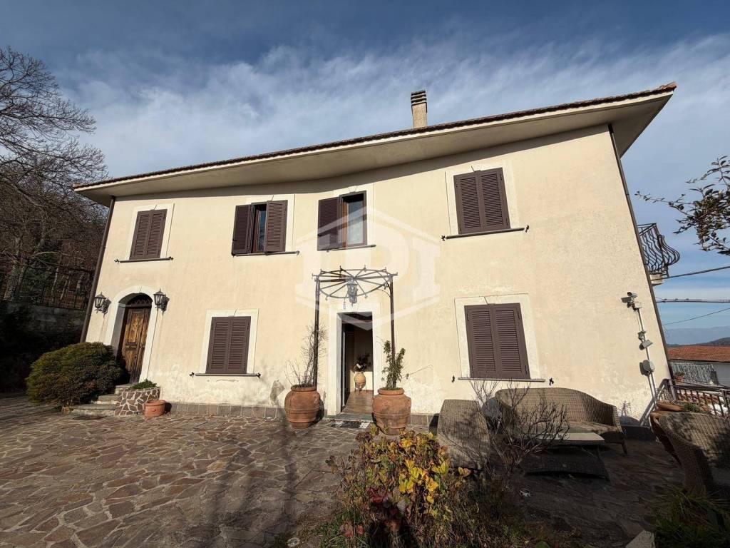 Villa a Roccamonfina in Via Giglioli, 5 - Foto 3