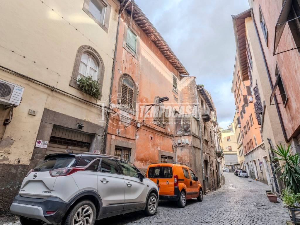 Appartamento a Viterbo in Via del Pavone - Foto 2