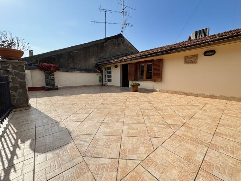 Appartamento a Prato in Via Clitumno - Foto 2