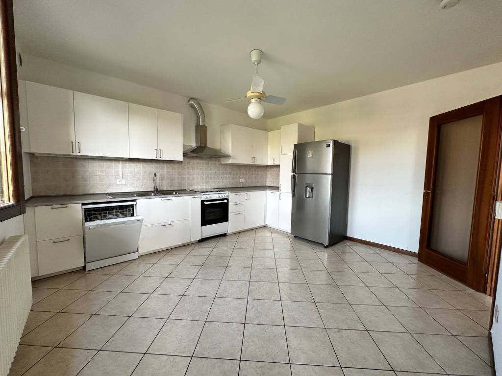 Villa a Quinto vicentino in Piazza Giuseppe Mazzini, 36 - Foto 2