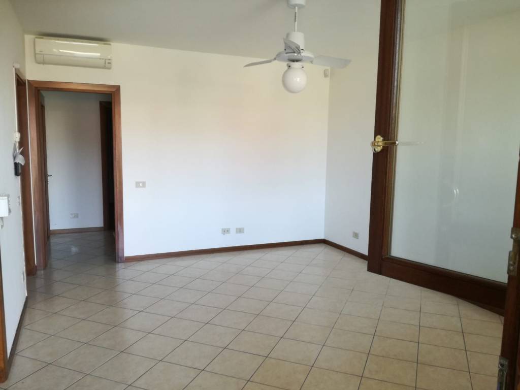 Villa a Quinto vicentino in Piazza Giuseppe Mazzini, 36 - Foto 4