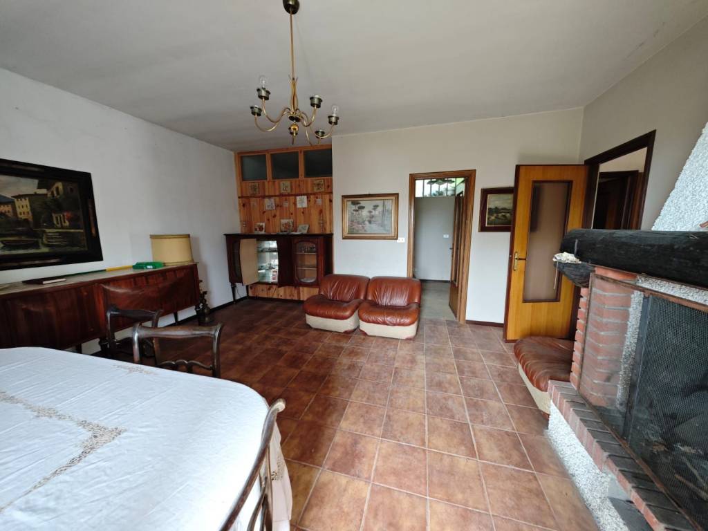 Villa a Valdilana in Borgata Capomosso, 81 - Foto 3