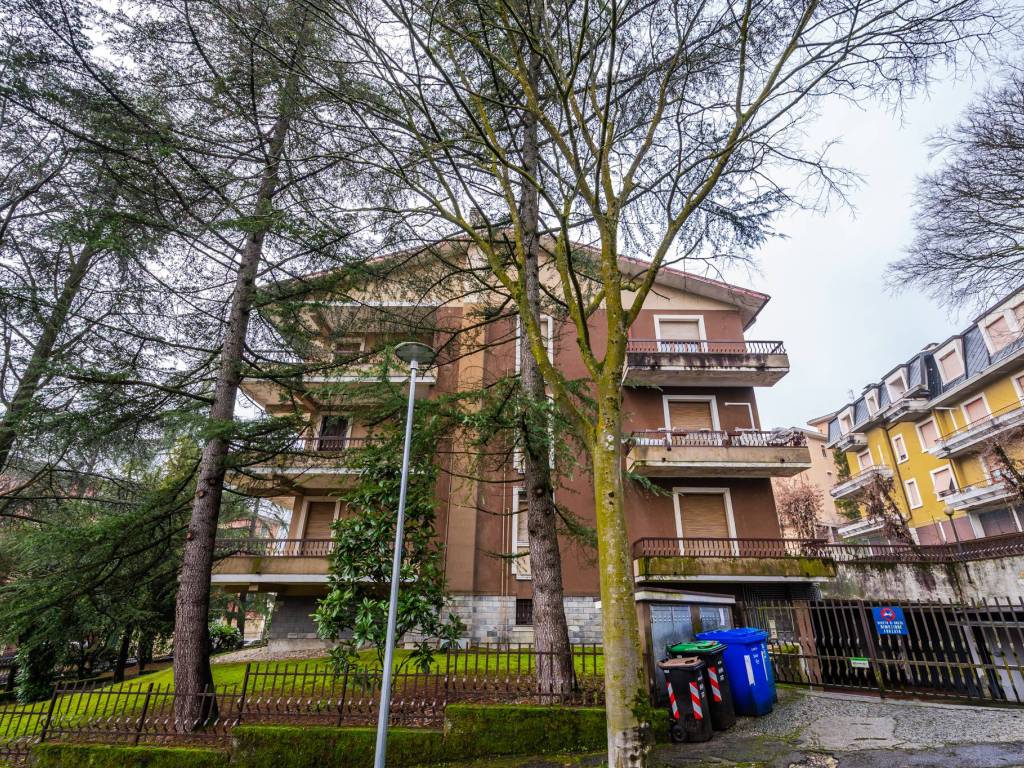 Appartamento a Salsomaggiore terme in Via Massimo d'Azeglio, 22 - Foto 2