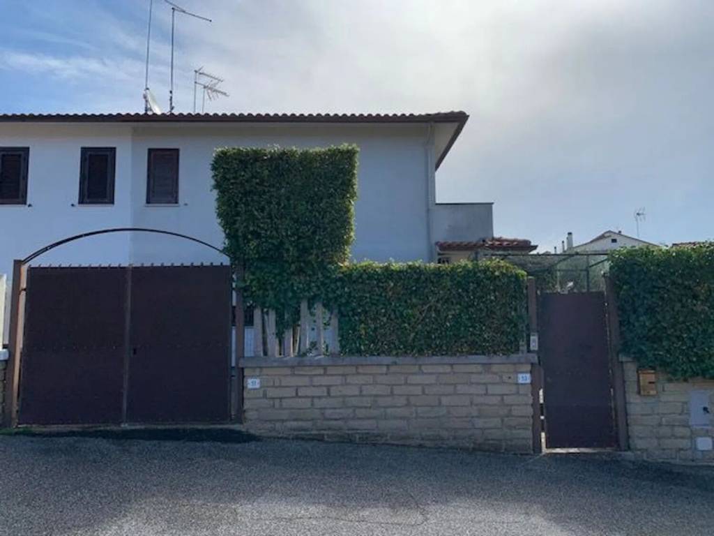 Villa a Manziana in Via Monterano - Foto 2