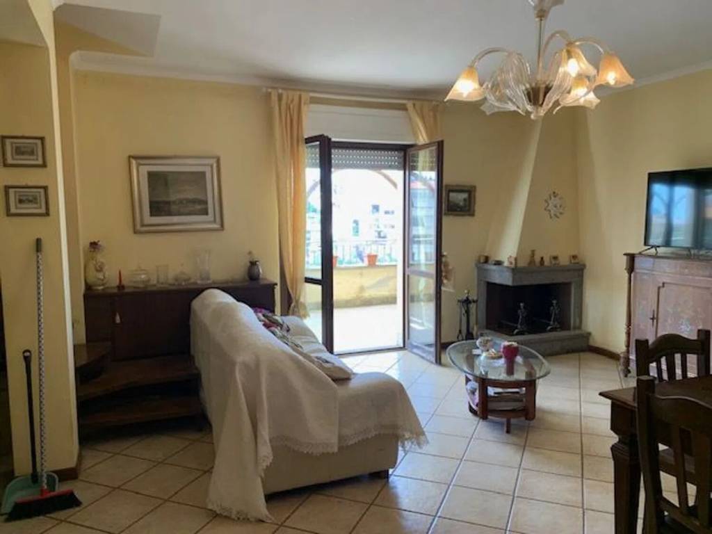 Appartamento a Bracciano in Via Don L. Valletti - Foto 5