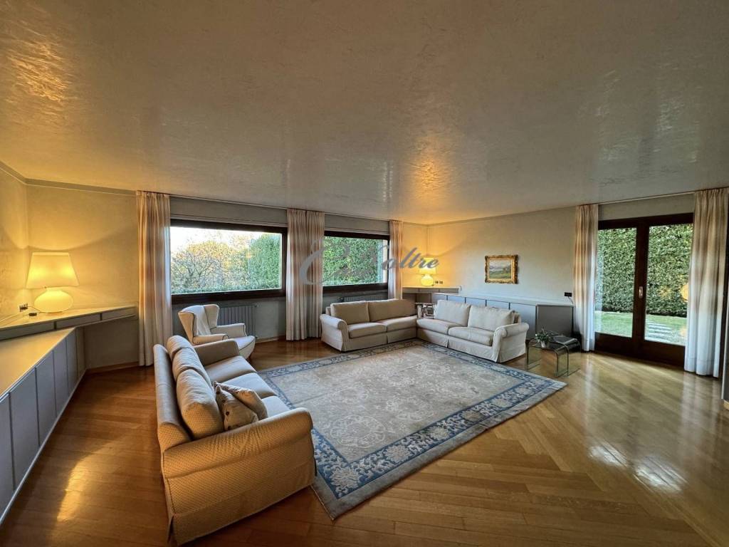 Villa a Cantù in Via Cervino, 1 - Foto 2