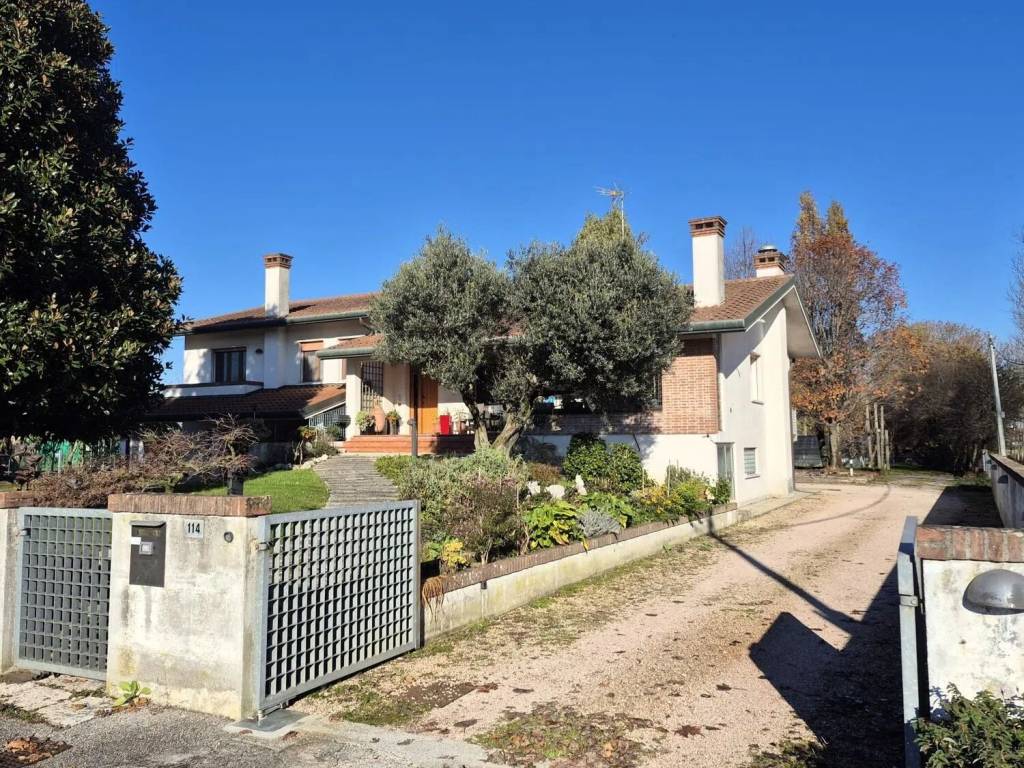 Villa a Massanzago in Via Roma, 114 - Foto 4