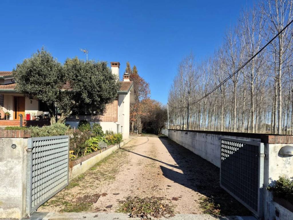 Villa a Massanzago in Via Roma, 114 - Foto 5