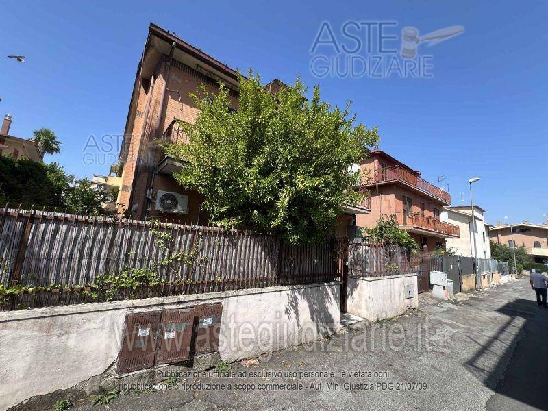 Appartamento a Ciampino in Via Pasquale Edo, 10 - Foto 4