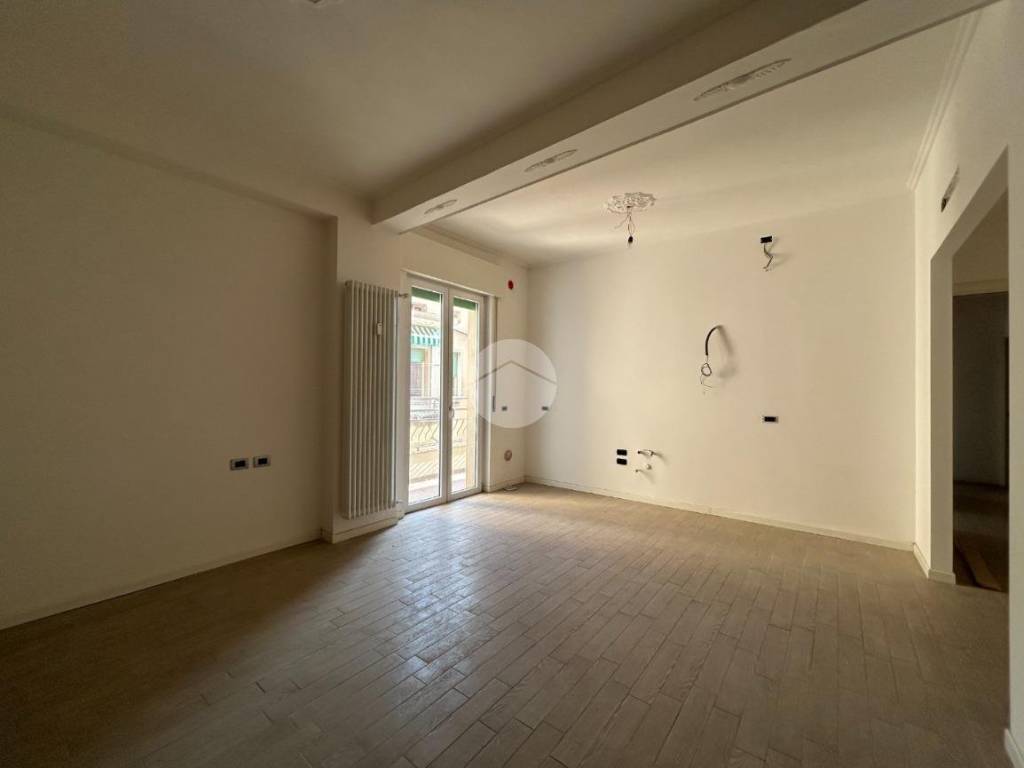 Appartamento a Verona in Via Anfiteatro, 10 - Foto 2