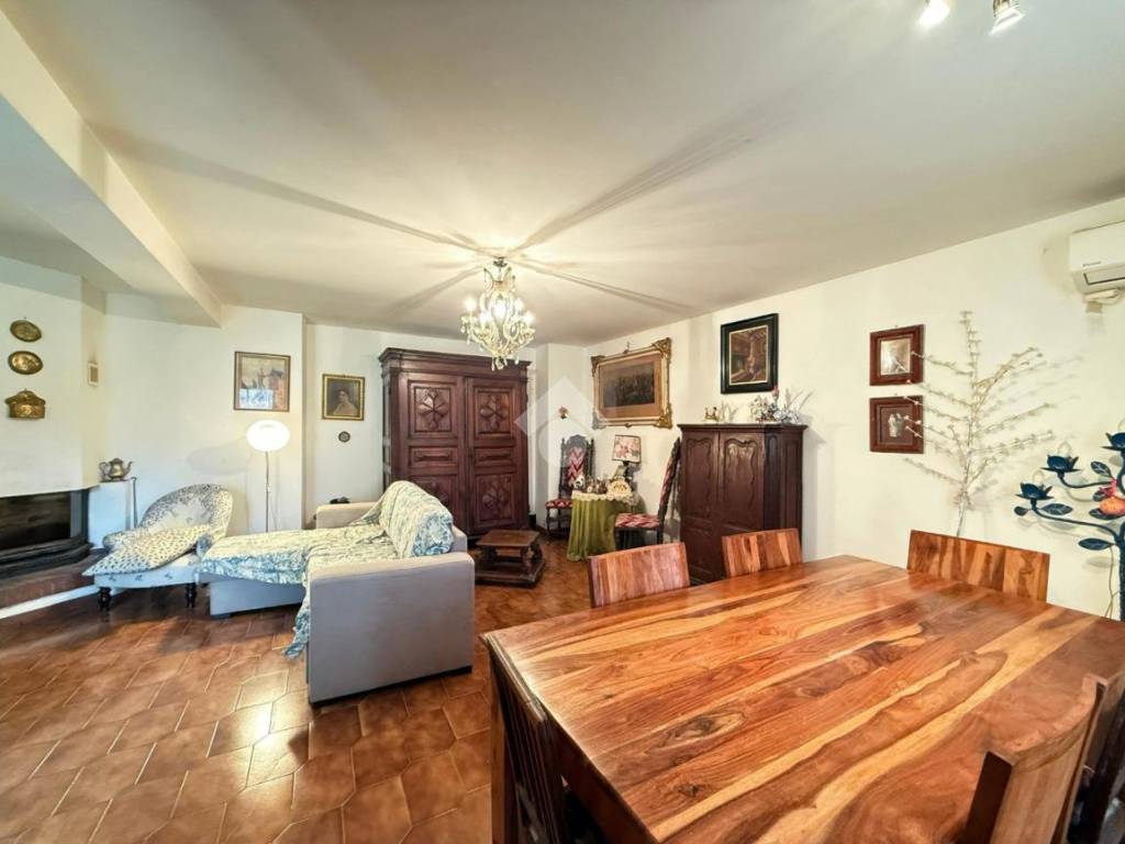 Villa a Bassiano in Via Carpinetana, 21 - Foto 4