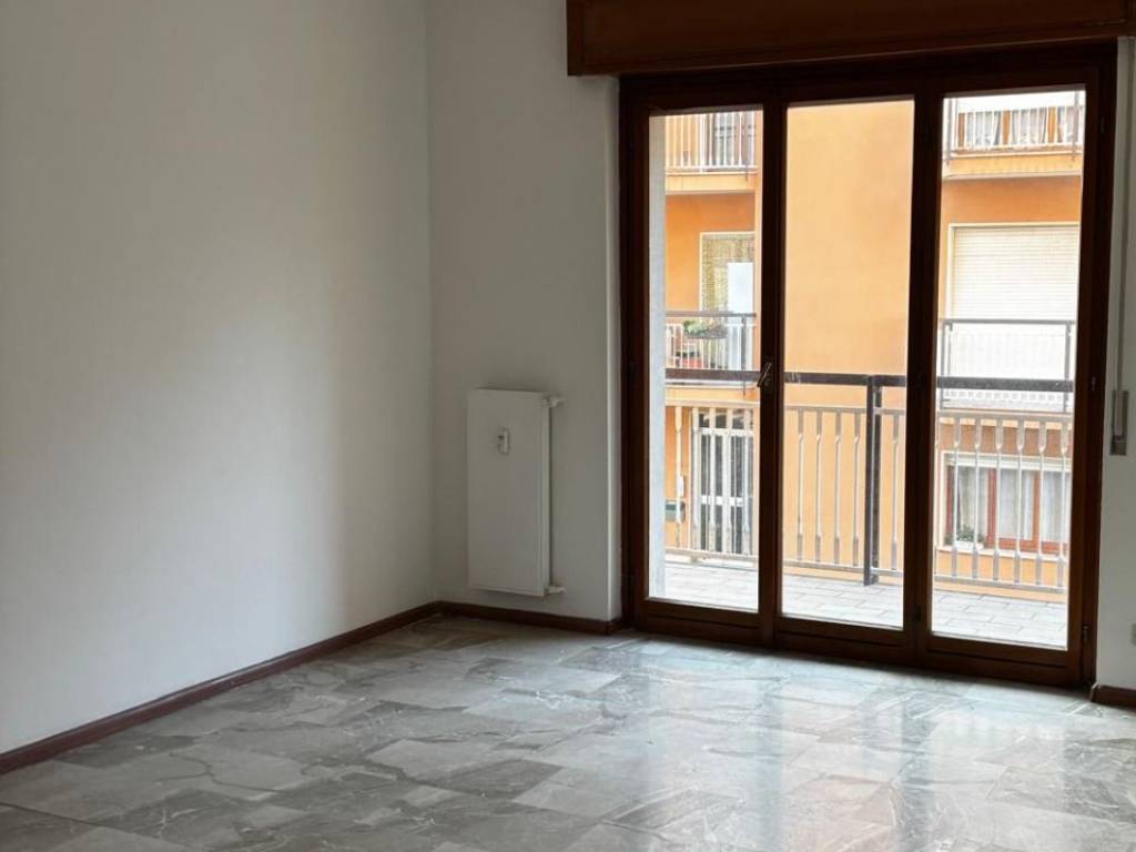 Appartamento a Lecco in Ponte Azzone Visconti - Foto 3