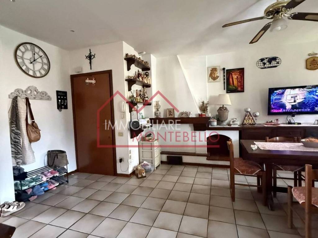 Appartamento a Camaiore in Via Sterpi, , 122 - Foto 2