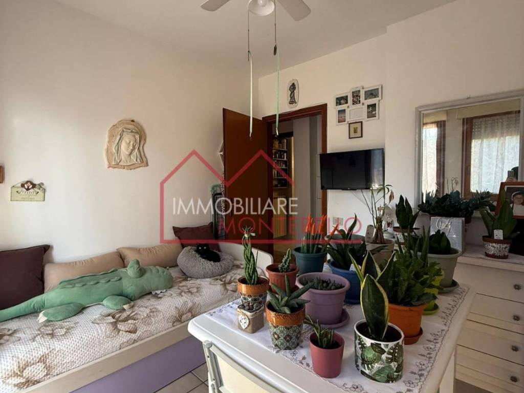 Appartamento a Camaiore in Via Sterpi, , 122 - Foto 4