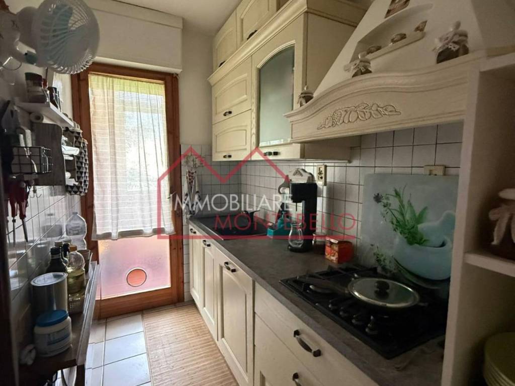 Appartamento a Camaiore in Via Sterpi, , 122 - Foto 5