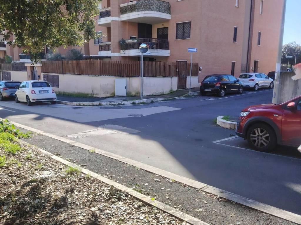 Appartamento a Pomezia in Viale Odisseo, 20 - Foto 3