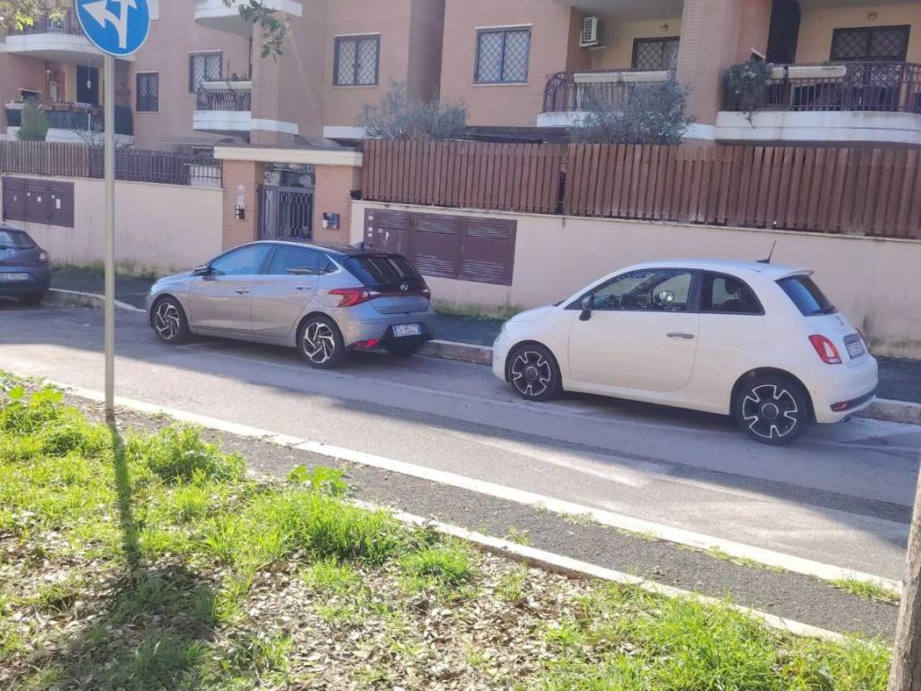 Appartamento a Pomezia in Viale Odisseo, 20 - Foto 4