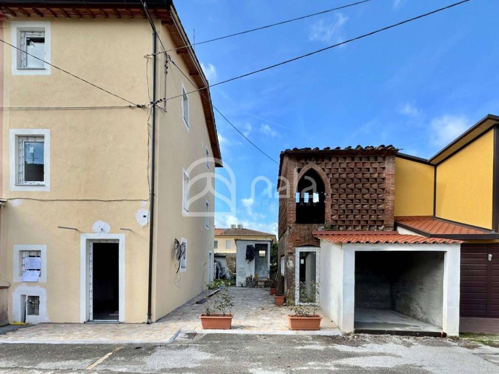 Casa indipendente a Lucca in Traversa I Prima Via di Tempagnano, 427 - Foto 2