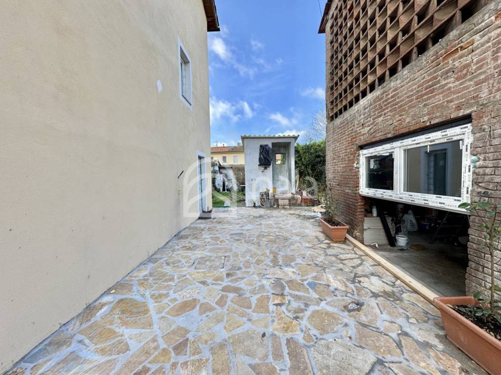 Casa indipendente a Lucca in Traversa I Prima Via di Tempagnano, 427 - Foto 3