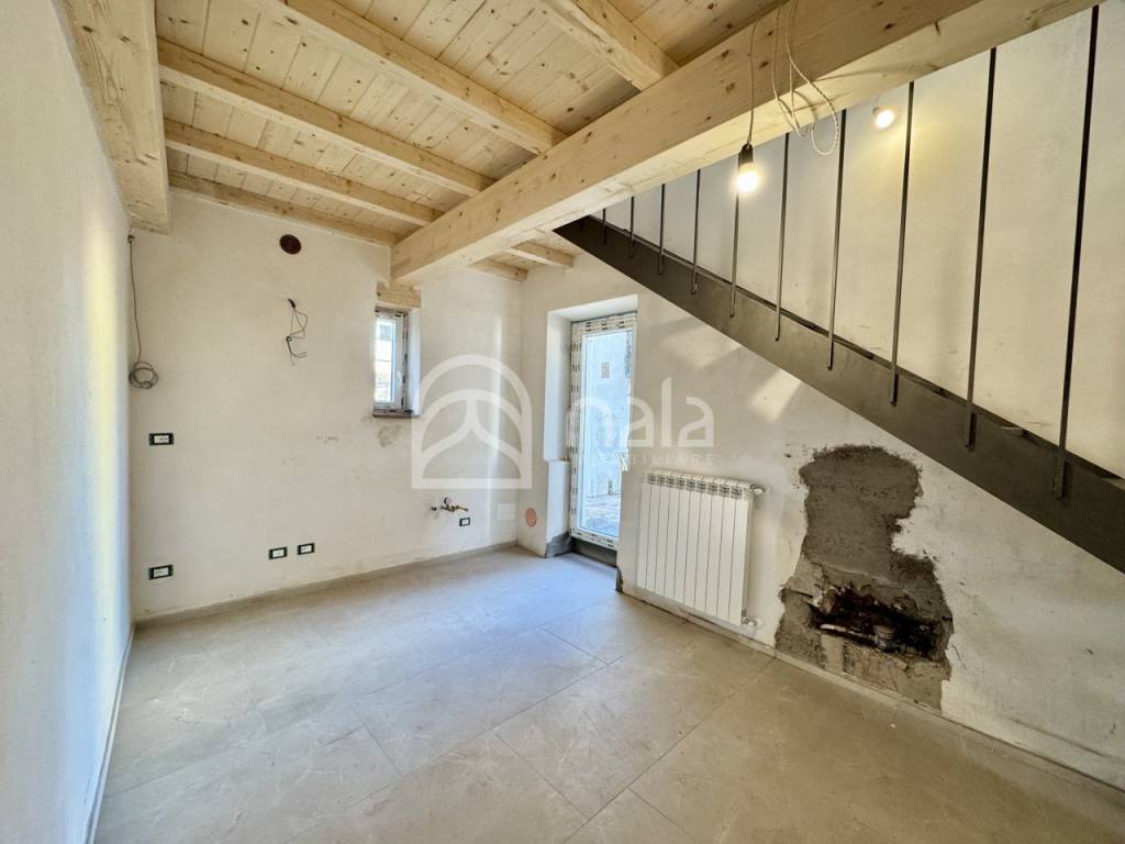 Casa indipendente a Lucca in Traversa I Prima Via di Tempagnano, 427 - Foto 5