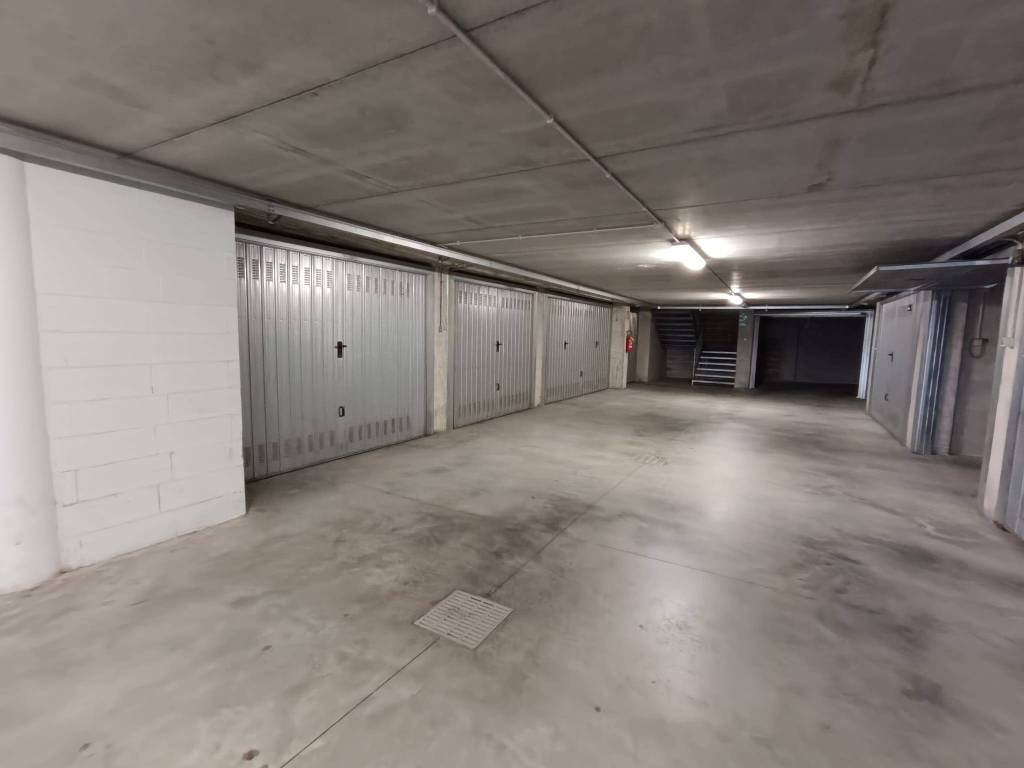 Box / garage a Alba in Via Francesco Crispi - Foto 2