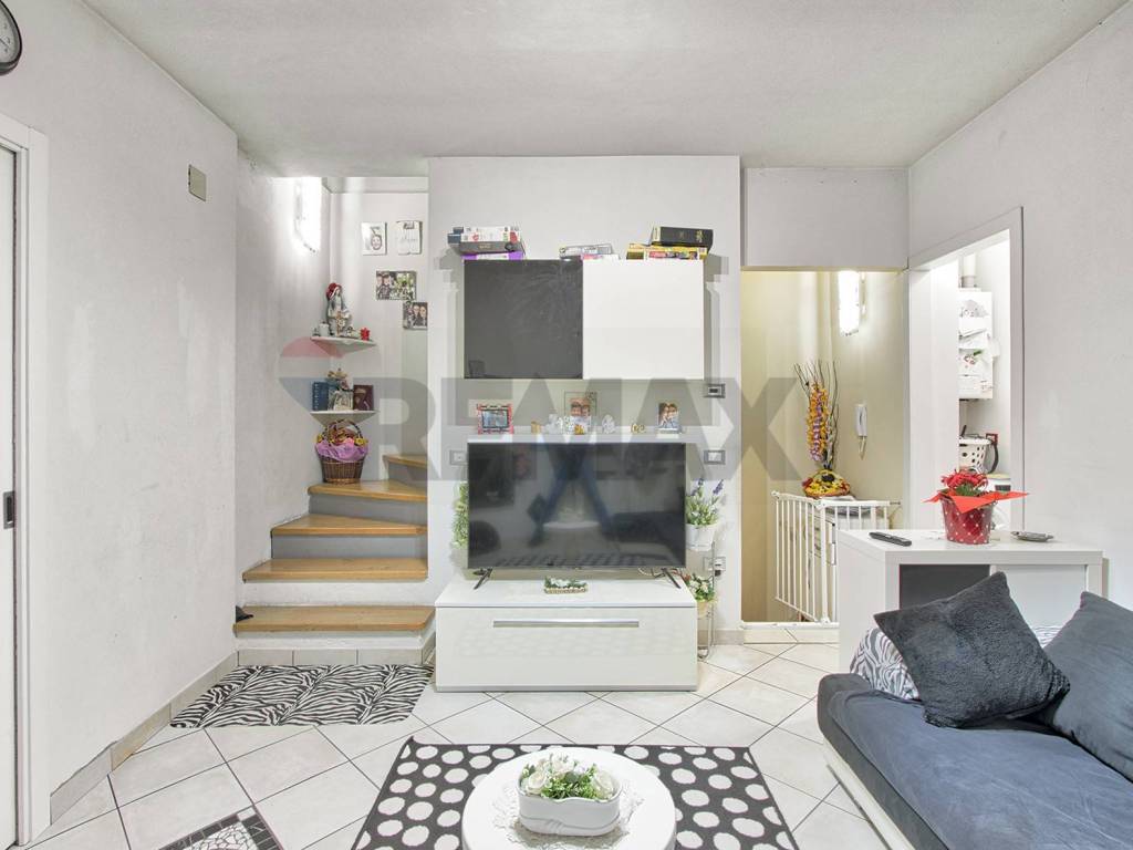 Villa a Montevarchi in via di merguccio,, 5 - Foto 2