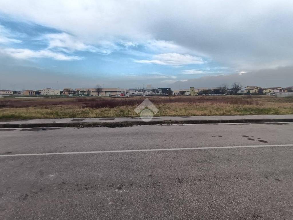 Terreno a Madignano in Via Unità d'Italia - Foto 3