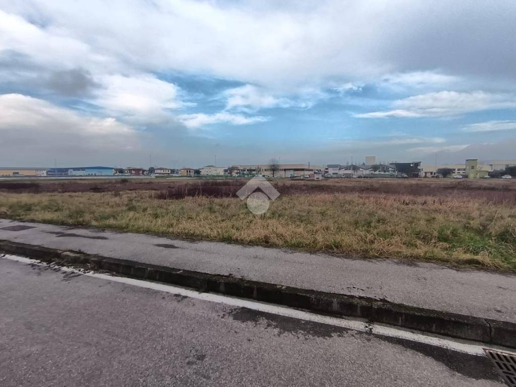 Terreno a Madignano in Via Unità d'Italia - Foto 4