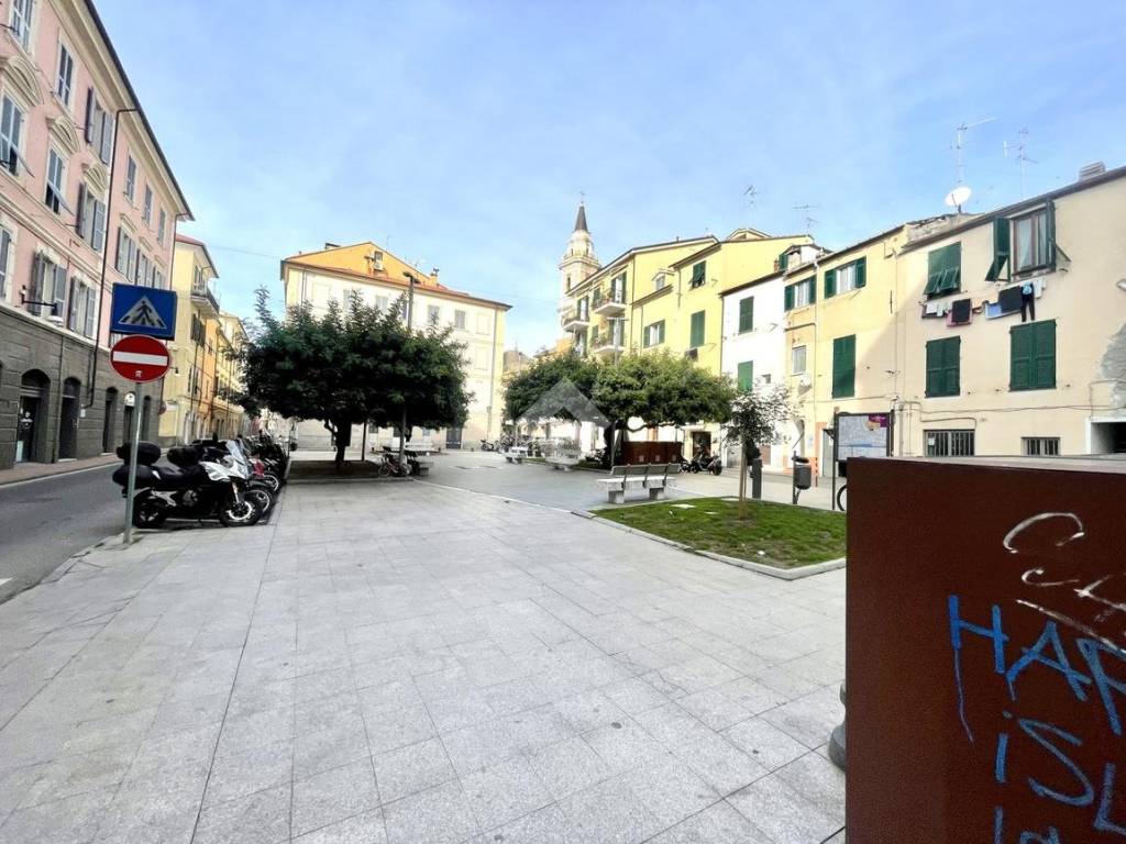 Appartamento a Imperia in Via andrea doria, 76 - Foto 2