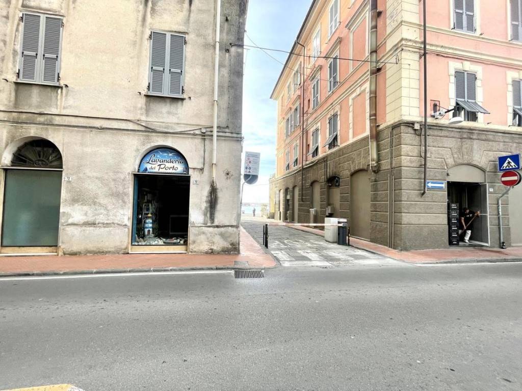 Appartamento a Imperia in Via andrea doria, 76 - Foto 5