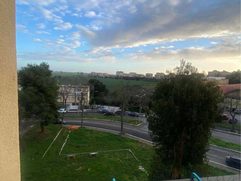 Appartamento a Pomezia in Via Singen - Foto 3