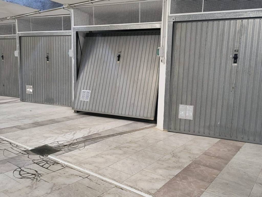 Box / garage a Loano in VIA ISONZO - Foto 3