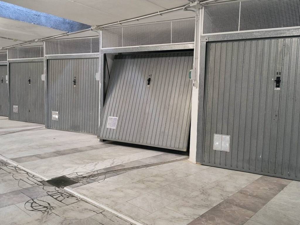 Box / garage a Loano in VIA ISONZO - Foto 5