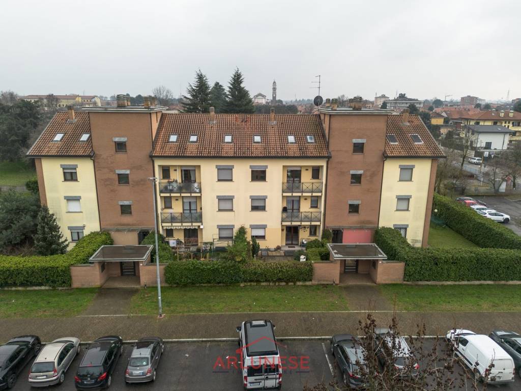 Appartamento a Arluno in Via Padre Romero, 4 - Foto 2