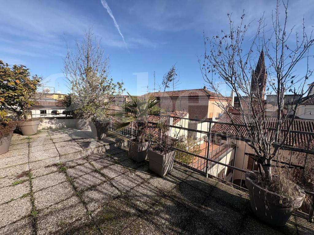 Appartamento a Cremona in Piazza Sant' Abbondio, 1 - Foto 2
