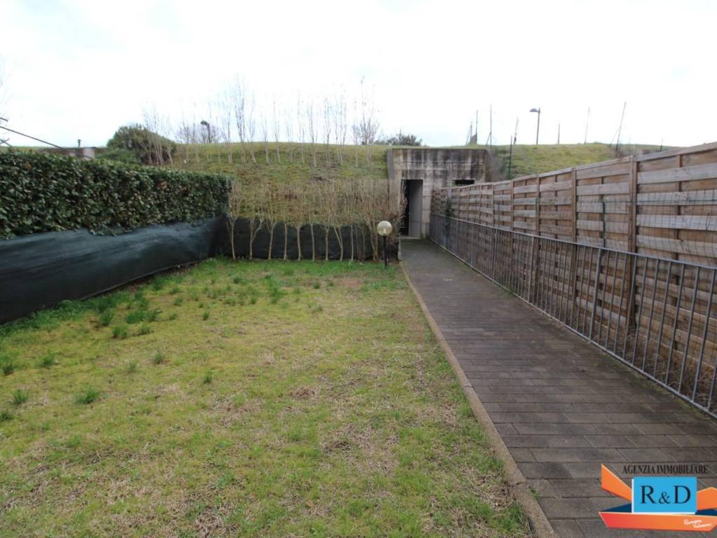 Appartamento a Colle di val d'elsa in Viale dei Mille - Foto 2