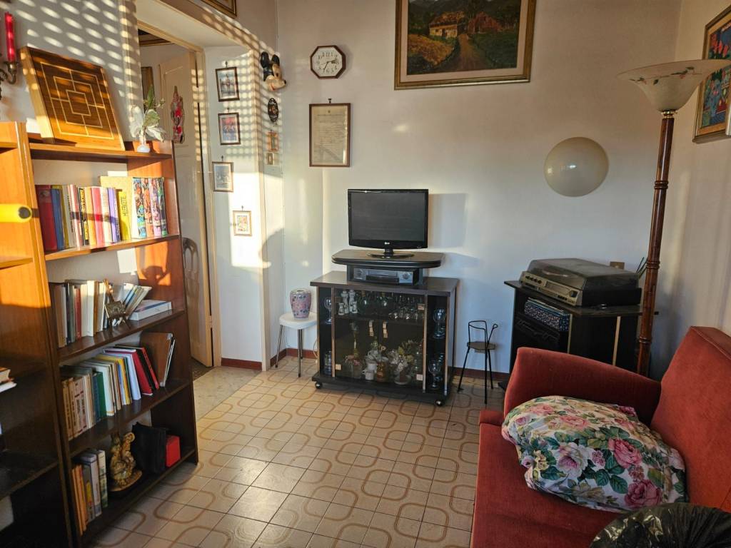 Appartamento a Livorno in Viale Ippolito Nievo - Foto 4