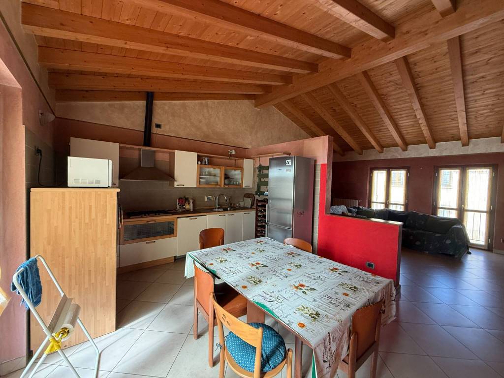 Appartamento a Bollate in Via Magenta - Foto 2