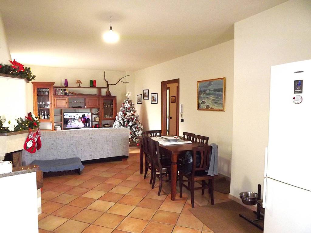 Villetta a schiera a Giano dell'umbria in Via Fra' Giordano - Foto 4