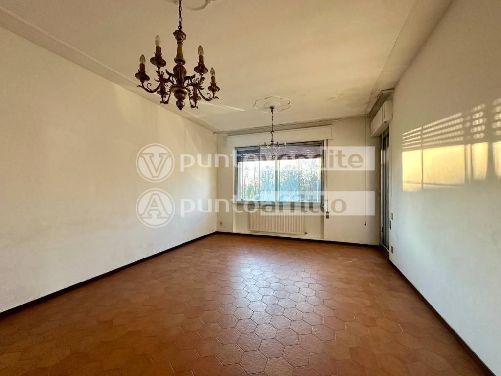 Appartamento a Lucca in Via del Bozzo, , 818 - Foto 2