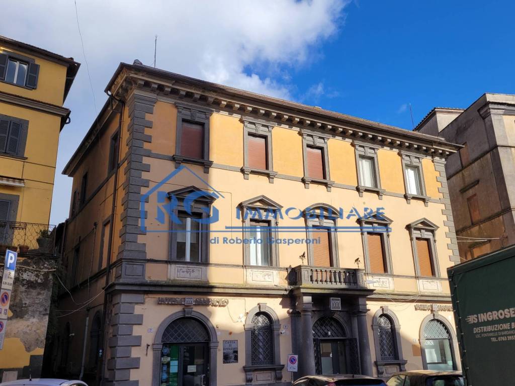 Appartamento a Bagnoregio in Piazza Camillo Benso di Cavour - Foto 2