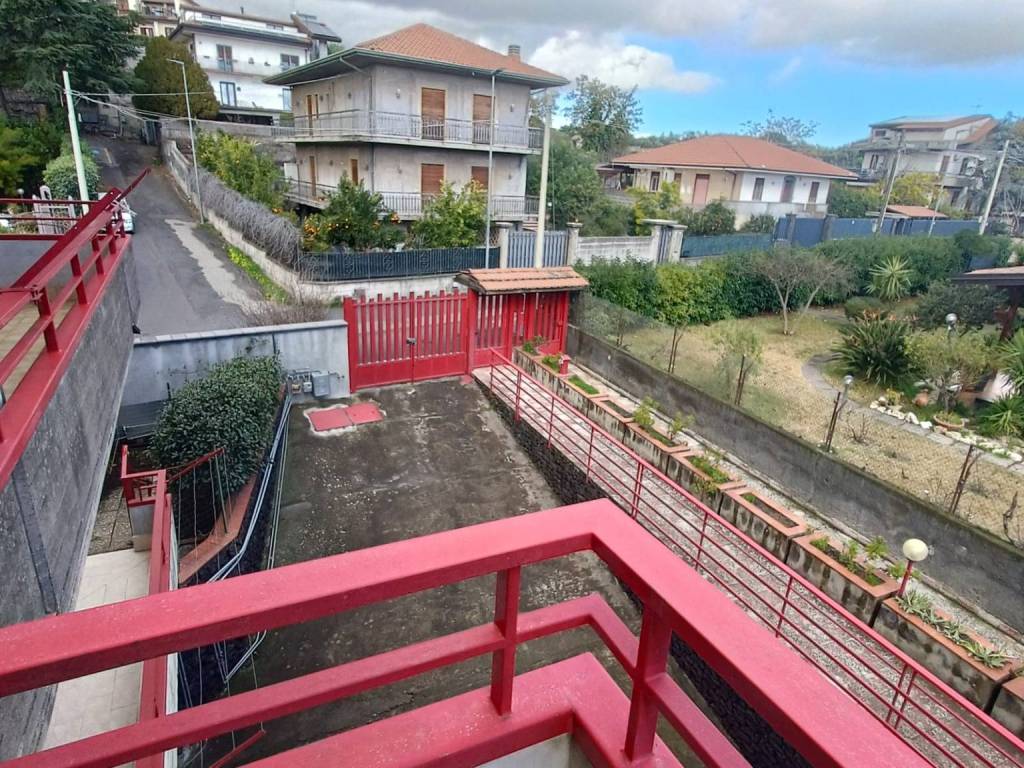 Appartamento a Mascalucia in Via Fratelli Cairoli - Foto 3
