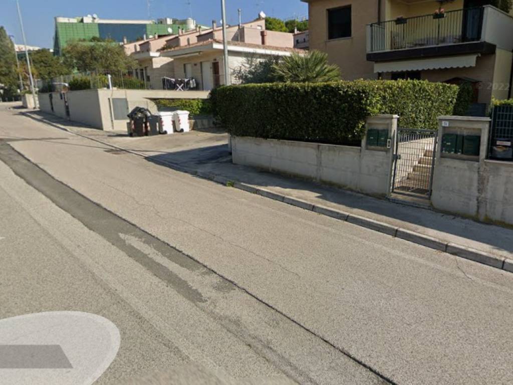 Appartamento a Ancona in Via Guido Miglioli - Foto 2