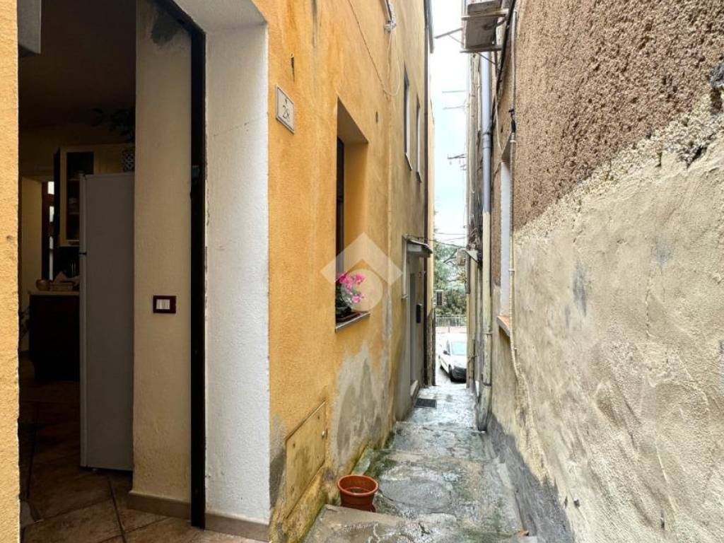 Appartamento a Nuoro in Via San Nicolò, 42 - Foto 2