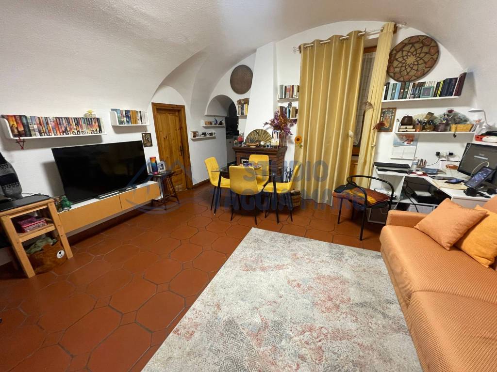 Appartamento a Taggia in Piazza Camillo Benso Cavour - Foto 4