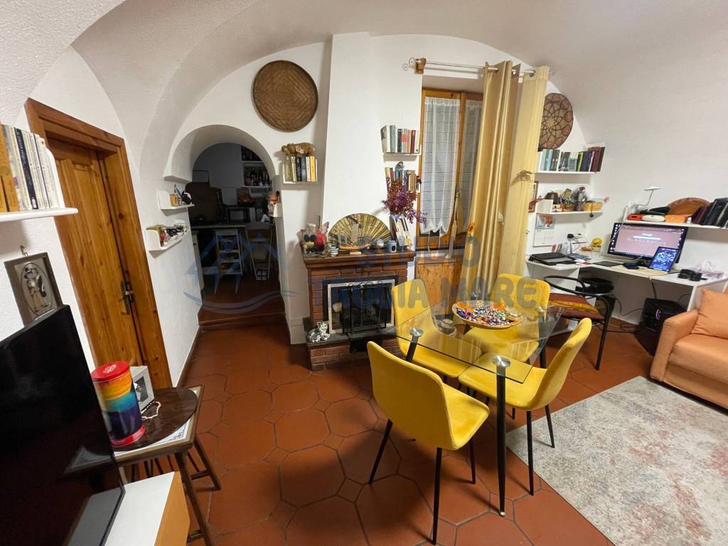 Appartamento a Taggia in Piazza Camillo Benso Cavour - Foto 5